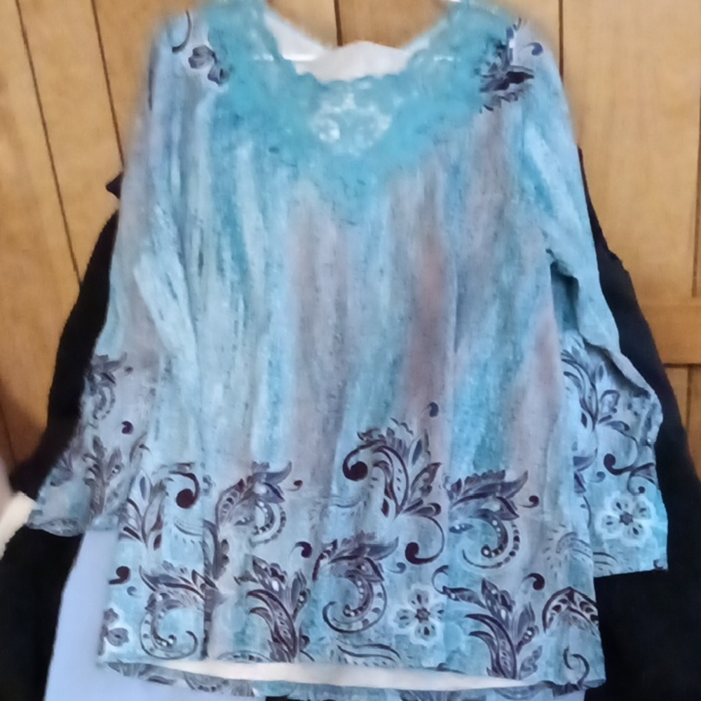 Kohl's Teal and Black Patterned Blouse With Matching Leggings